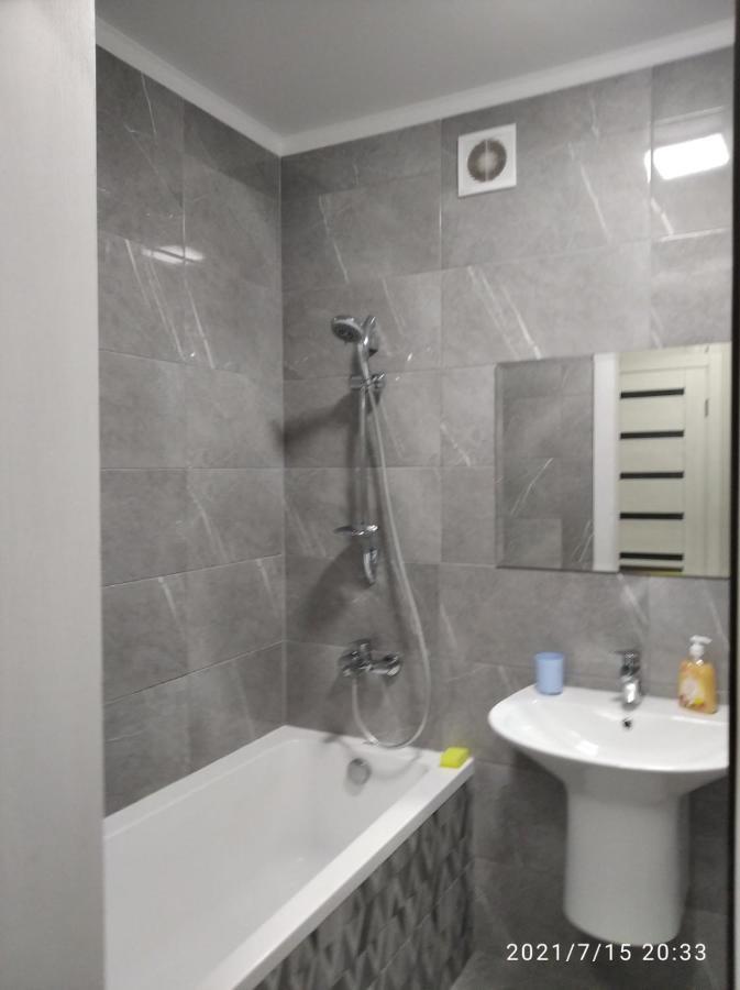 Жк Версаль Парк Apartamento Irpin Exterior foto